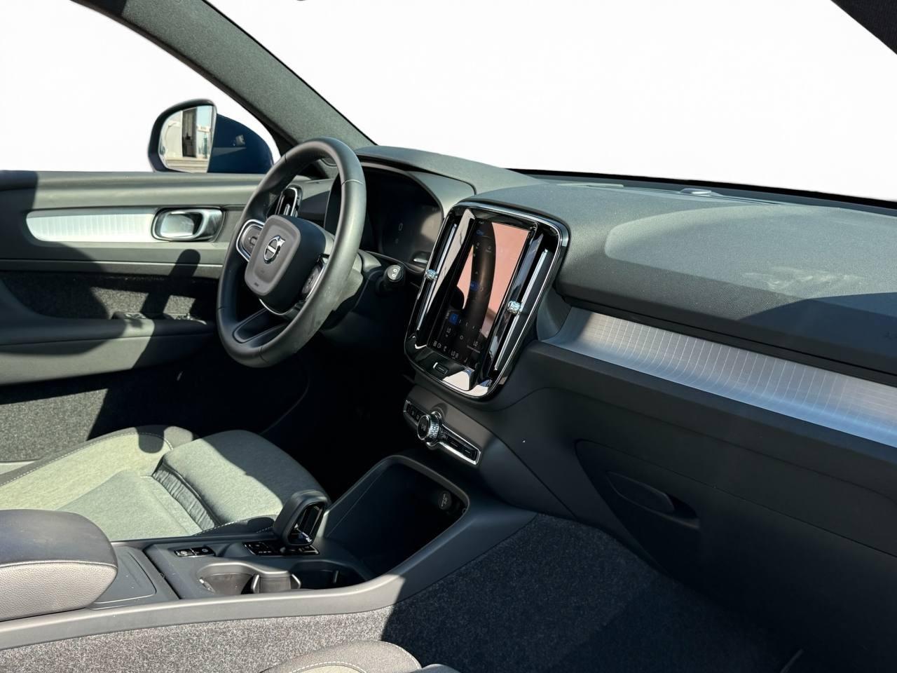 VOLVO XC40 2023 - XC40 2.0 b3 Core auto