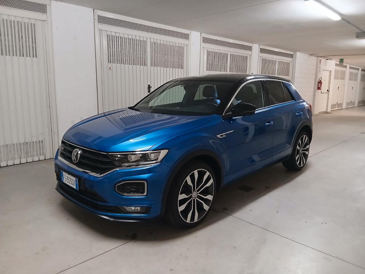 Volkswagen T-Roc 1.5 TSI ACT DSG R Line PARI AL NUOVO tua a € 312 mese