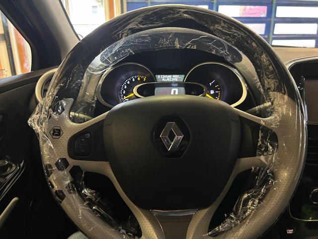 RENAULT Clio 1.2 75CV 5 porte Costume National