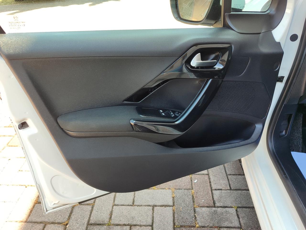 Peugeot 208 BlueHDi 75 5 porte Active