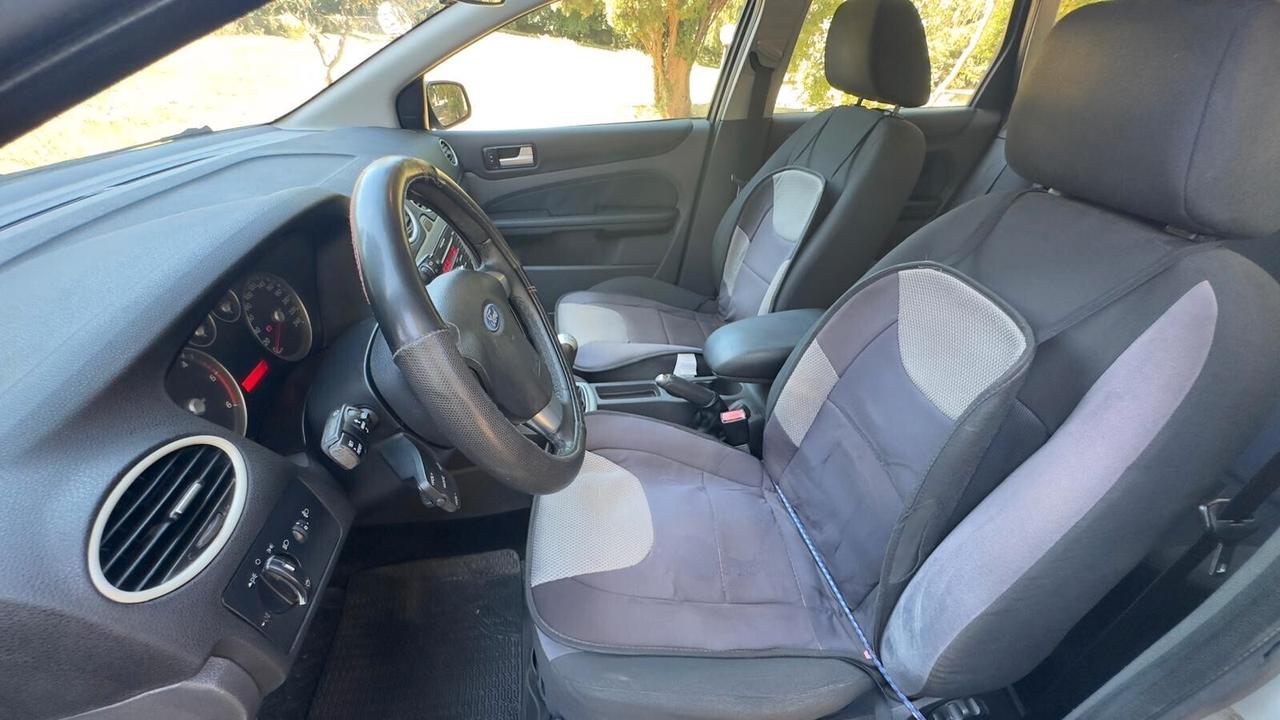 Ford Focus SW 1.6 TDCi (110CV) 2007 Leggi testo