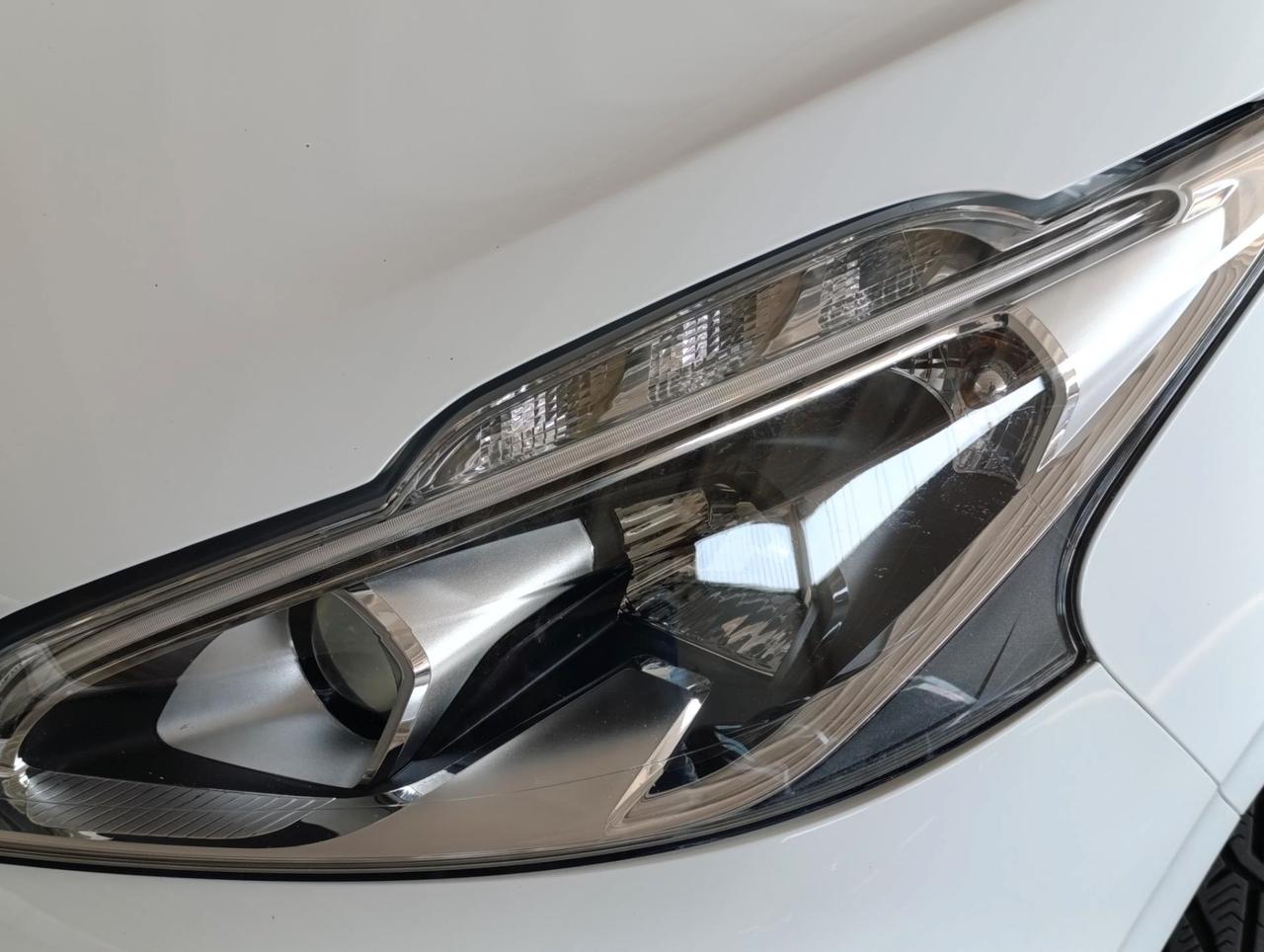 Peugeot 208 5 Porte 208 5p 1.2 puretech Active 82cv