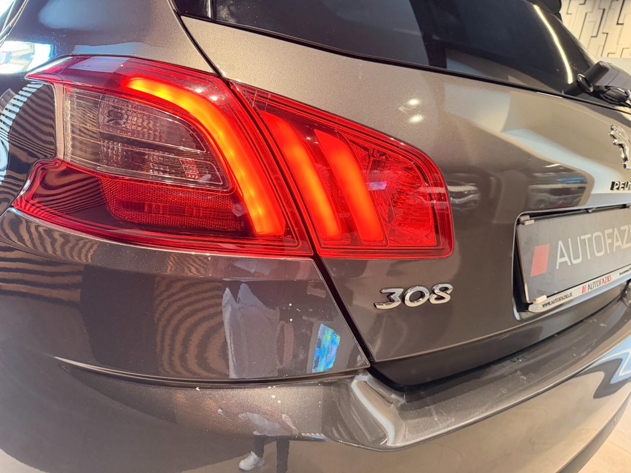 Peugeot 308 BlueHDi 130 S&S EAT8 GT
