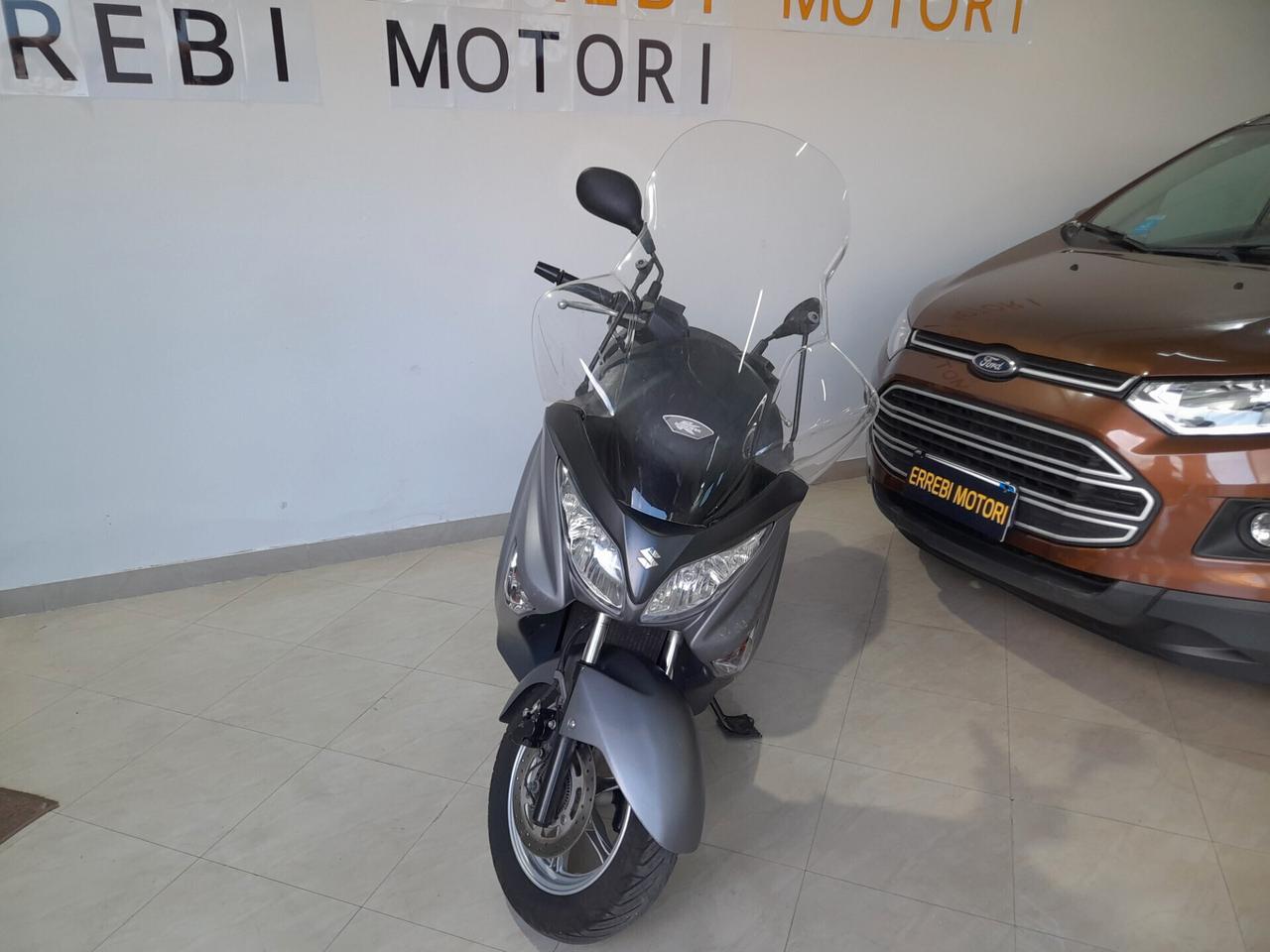 Suzuki Burgman 200 2025