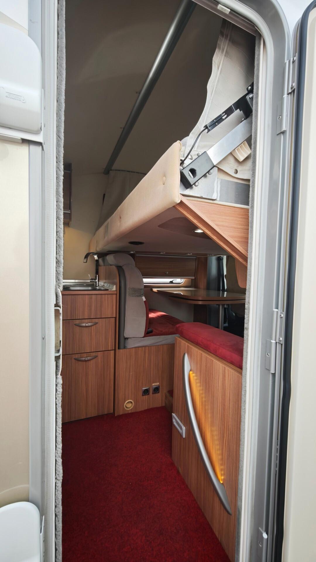 Burstner su Ducato 130cv con Gemelli e basculante