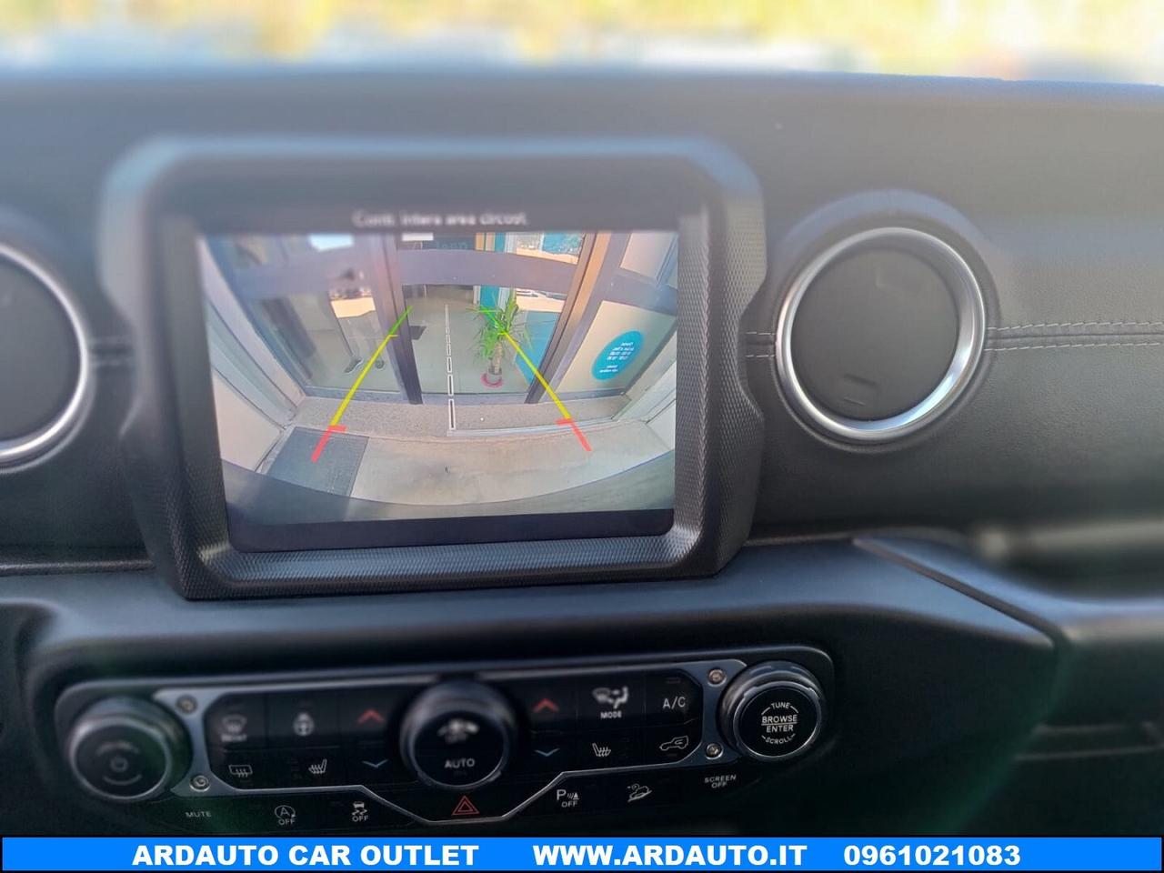 Jeep Wrangler Unlimited 2.2 Mjt Sahara Night Eagle