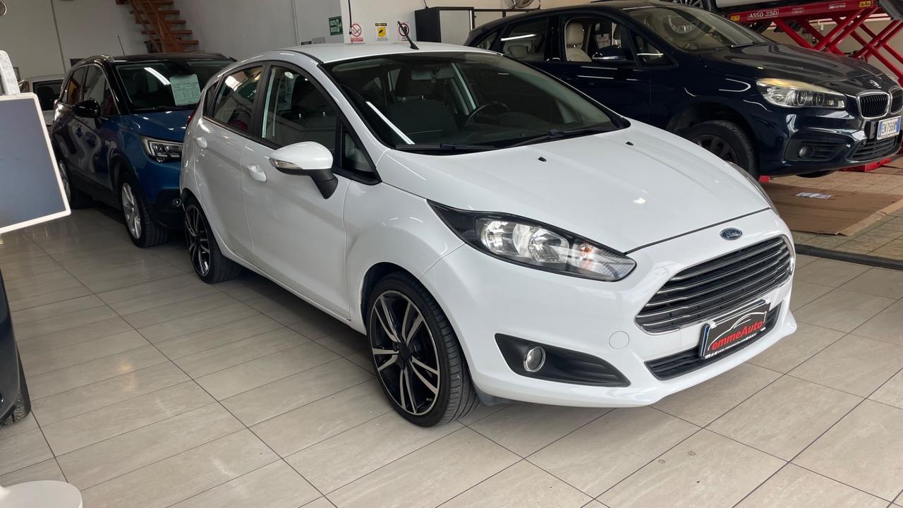 Ford Fiesta 1.5 TDCi 75CV 5 porte Business