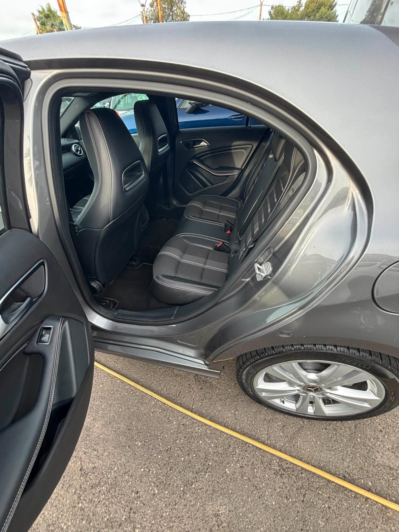 Mercedes-benz A 180 d Automatic Premium