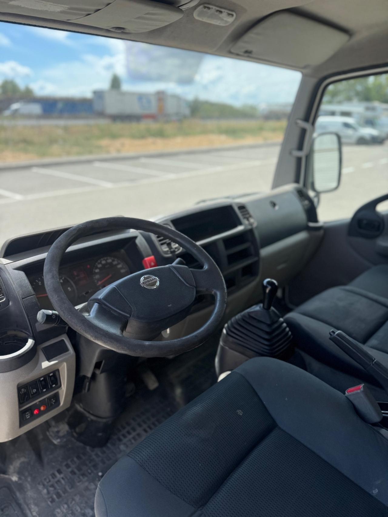 NISSAN CABSTAR NT400 RIBALTABILE TRILATERALE 2016