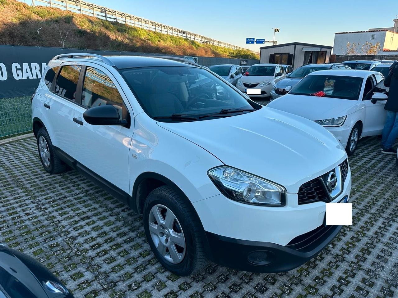 Nissan Qashqai 2 1.5 dCi DPF n-tec 7p.-2013