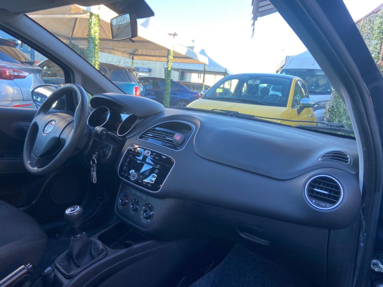 Fiat Punto 1.3 MJT II S&S 95 CV 2017 Street garanzia12