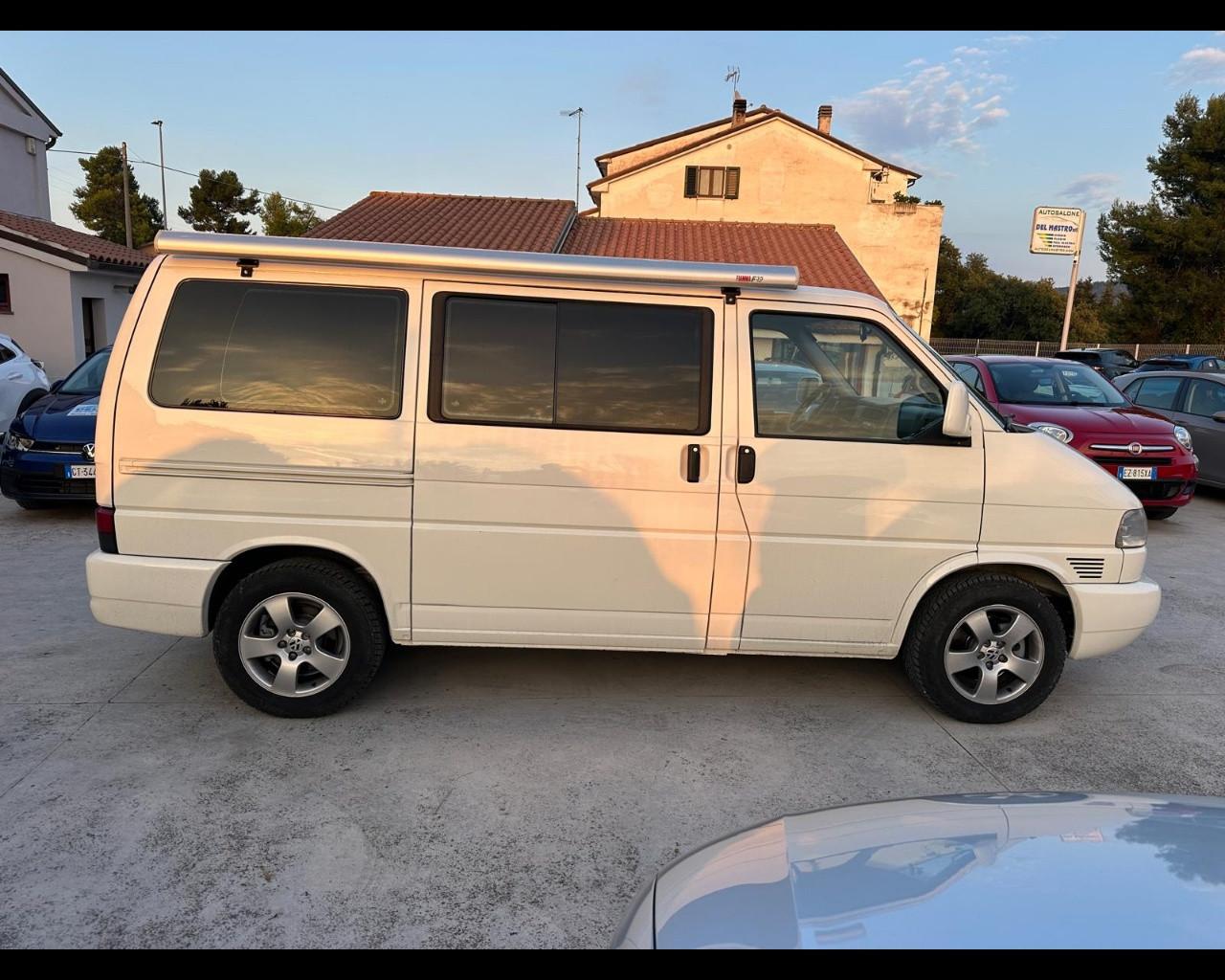 VOLKSWAGEN Transporter 4ª s. - Transp. 2.5 TDI/150CV cat Multivan