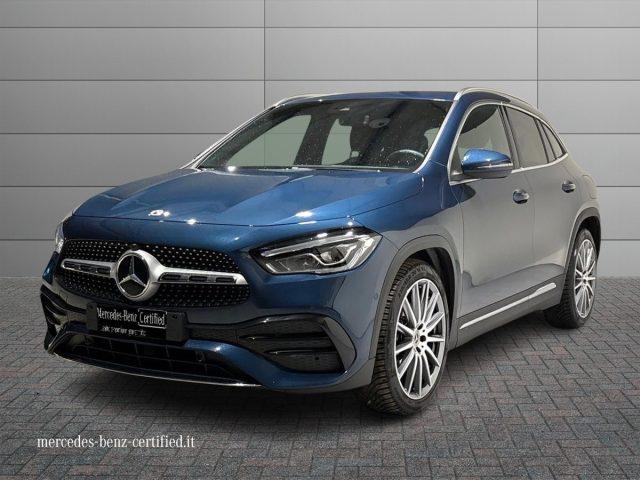 MERCEDES-BENZ GLA 200 d Automatic Premium