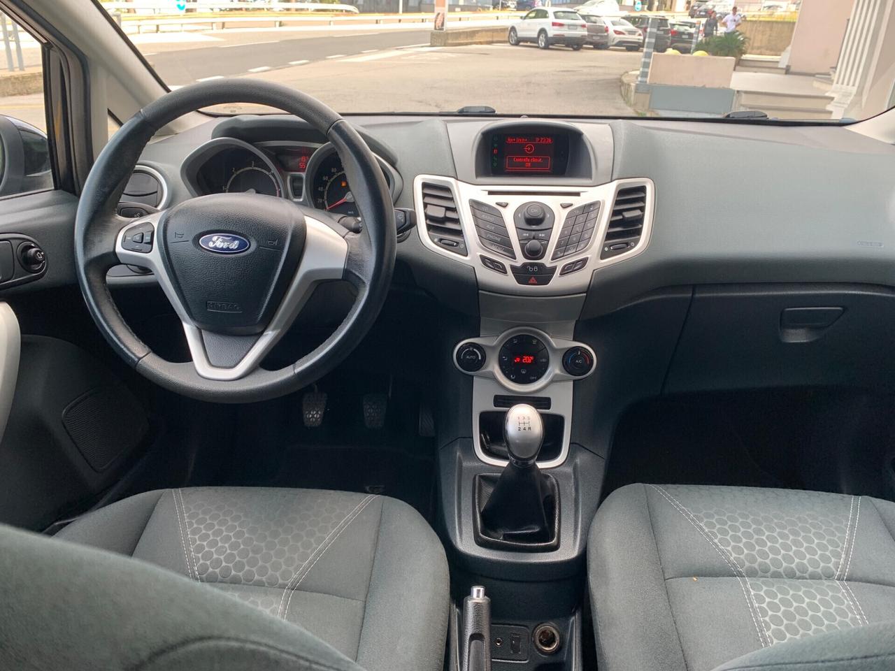 Ford Fiesta 1.4 TDCi 5p. Titanium