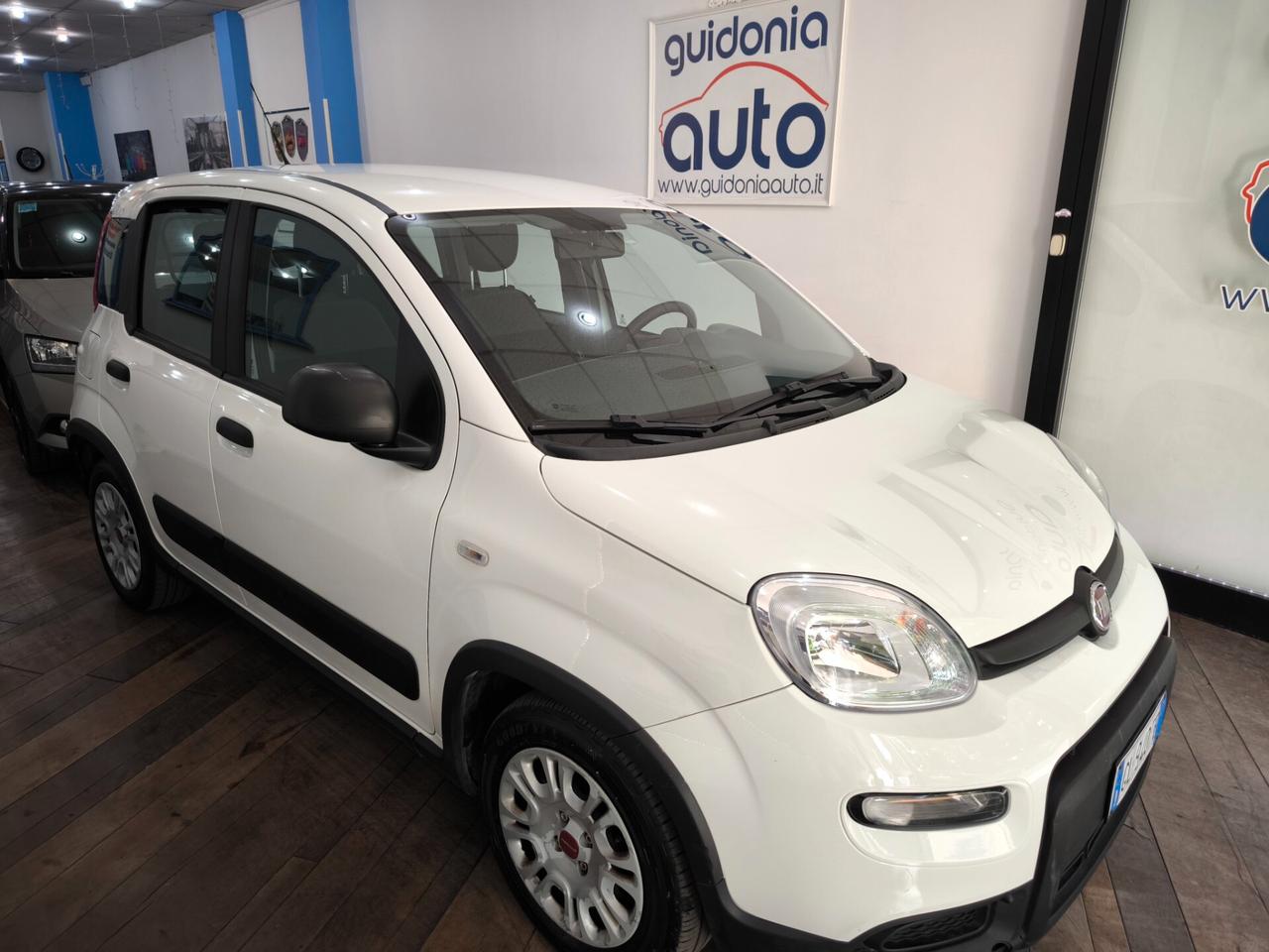 FIAT PANDA 1.0 HYBRID AUTOCARRO