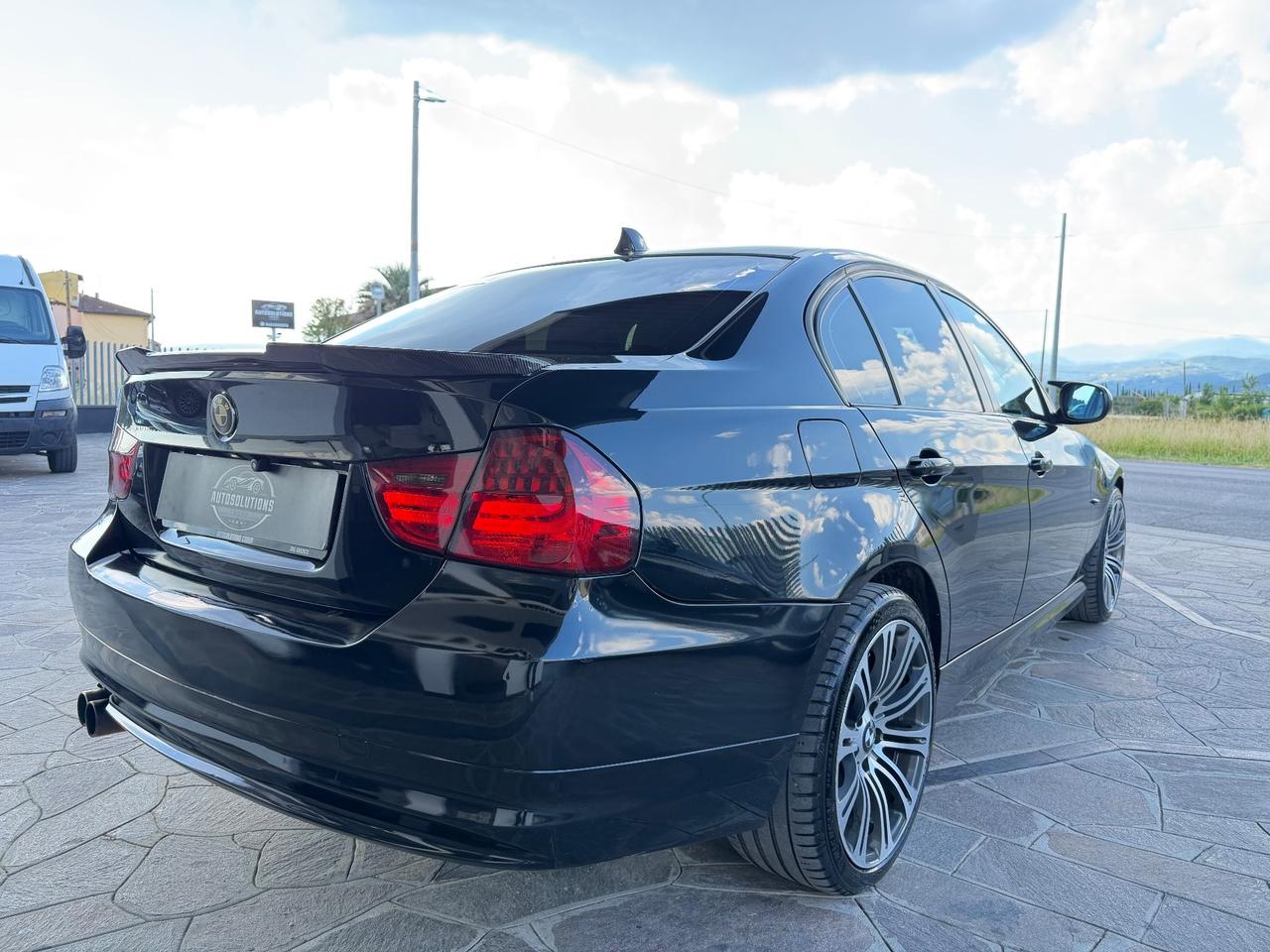 Bmw 318 318i cat 143 cv MSport total black