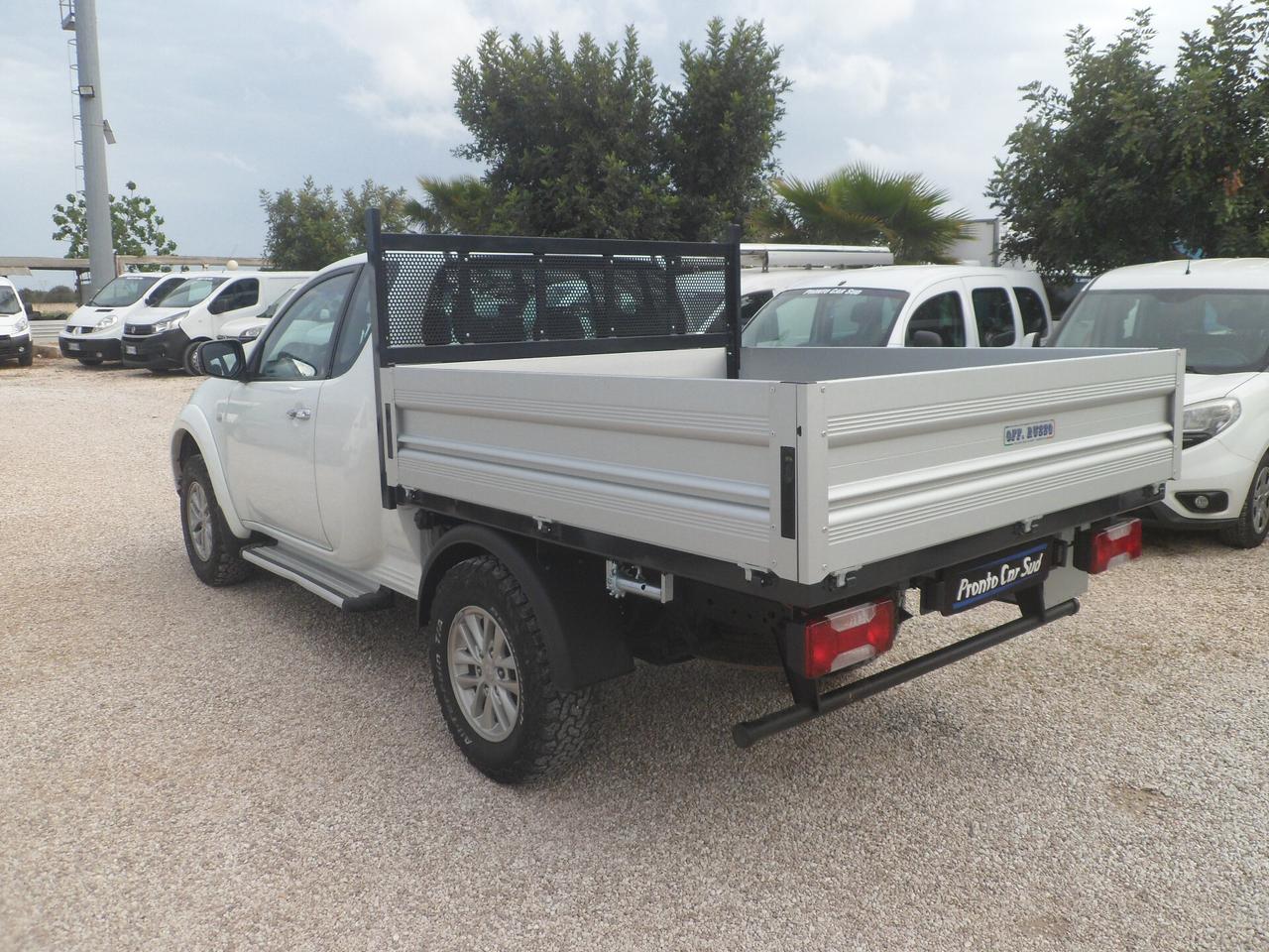 Mitsubishi L200 pick-up 4x4 ribaltabili-cassoni fissi