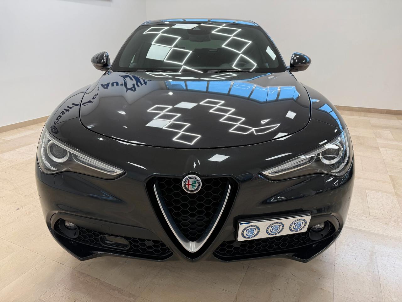 Alfa RomeoStelvio 2.2 t Executive Q4 210cv auto