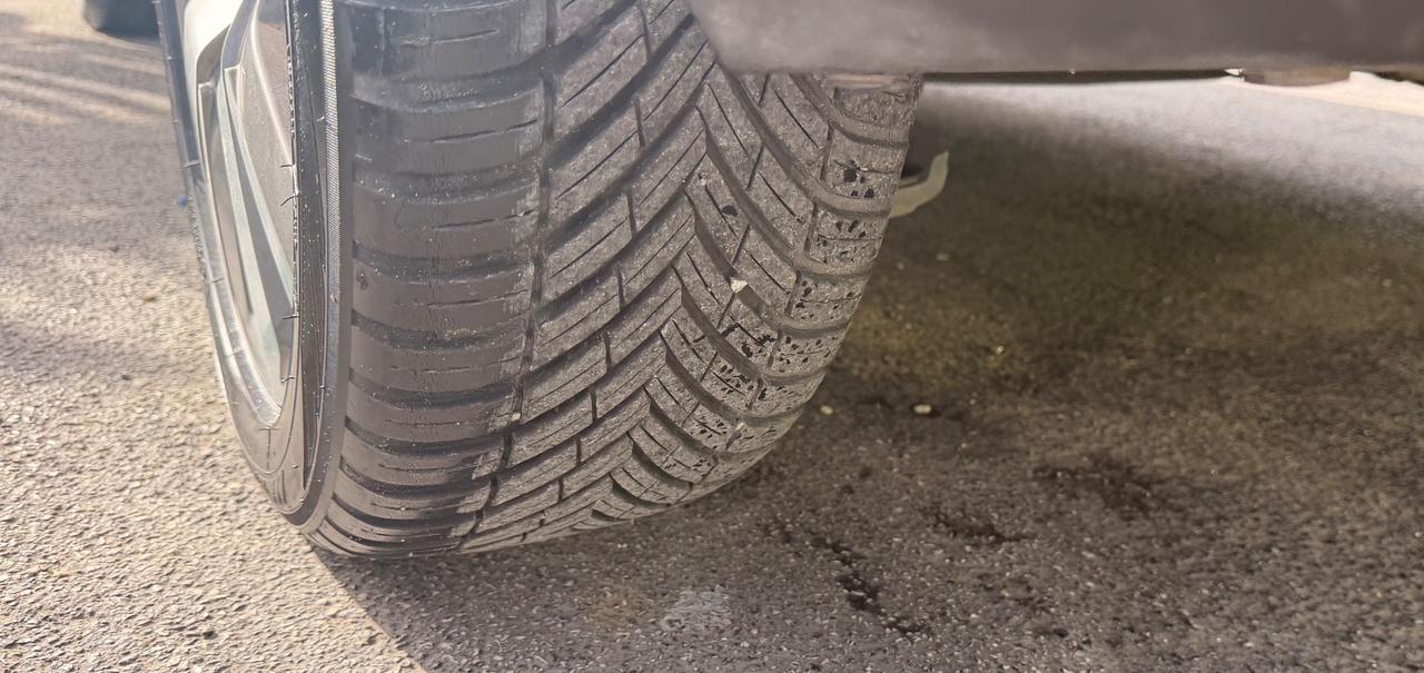 Peugeot 2008 1.6 e-HDi 115 CV Stop&Start Allure