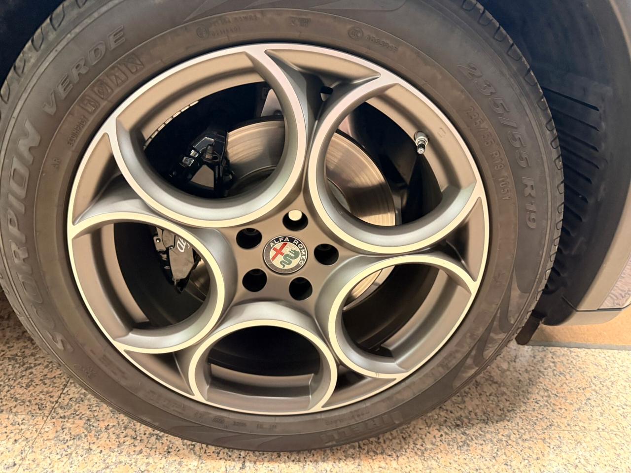 Alfa Romeo Stelvio 2.2 Turbodiesel 190 CV AT8 RWD Sprint