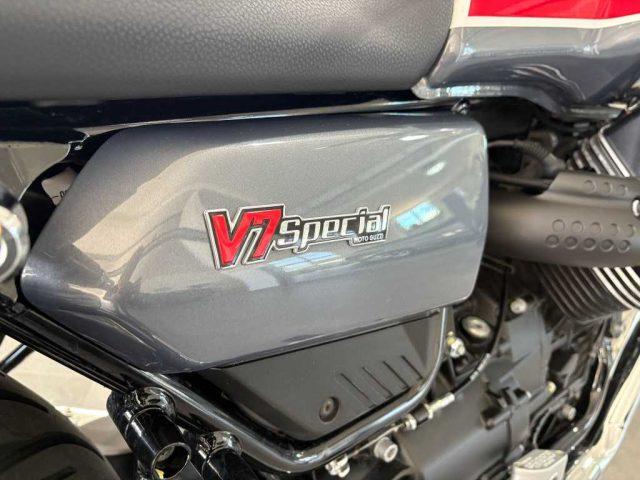 MOTO GUZZI V7 GUZZI - SPECIAL
