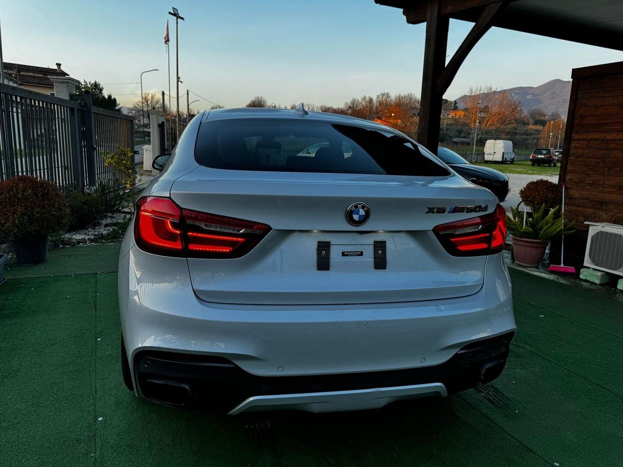 BMW X6 M50D