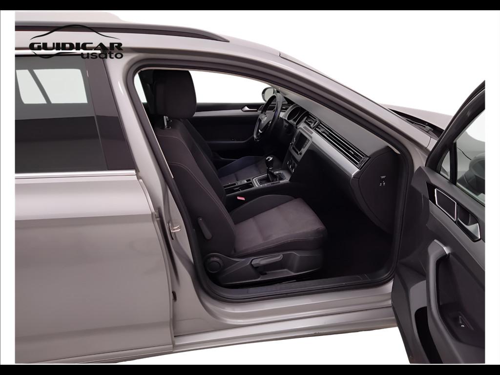 VOLKSWAGEN Passat VIII 2015 Variant - Passat Variant 2.0 tdi Business (