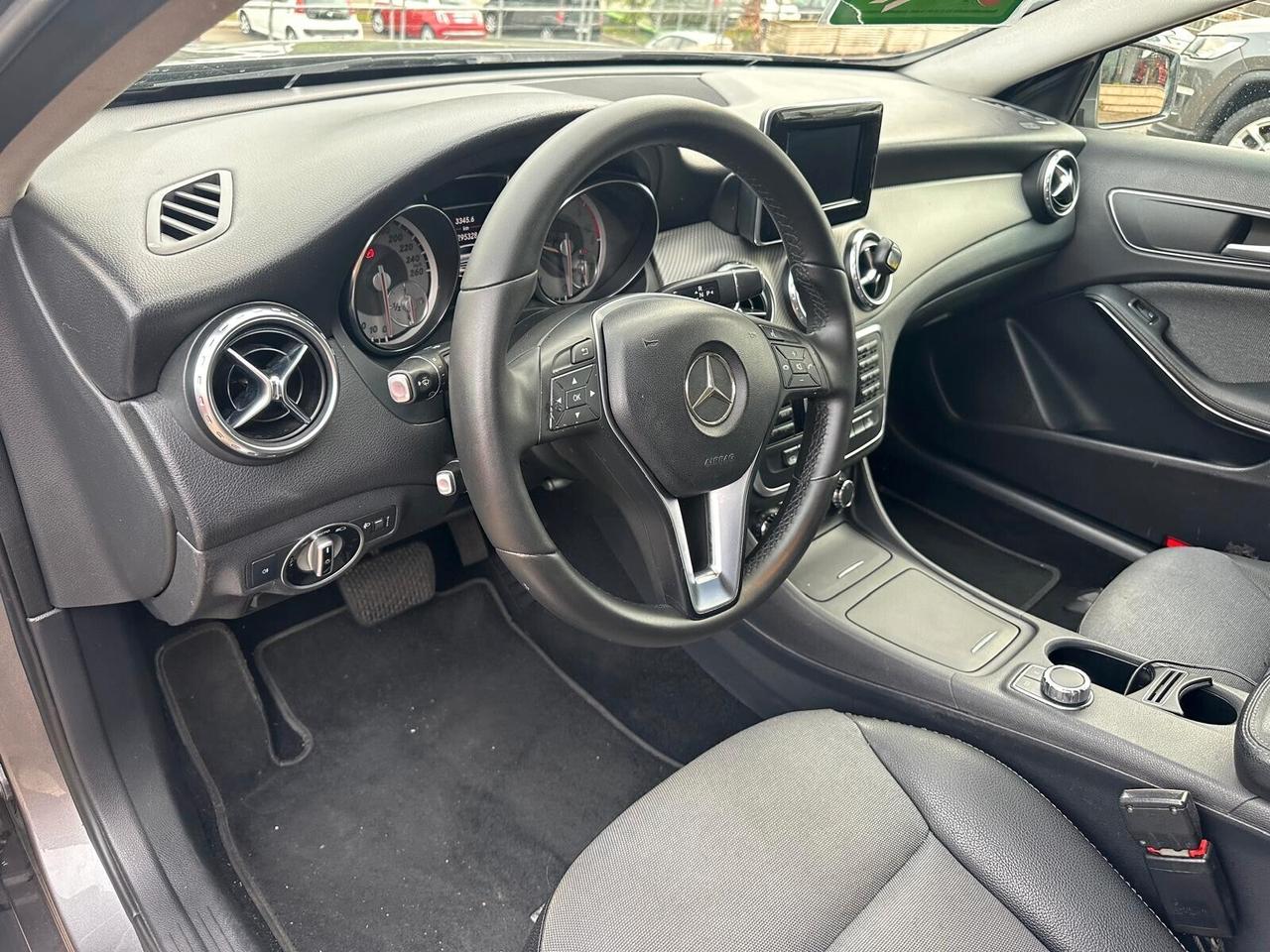 Mercedes-benz GLA 200 CDI Automatic Premium