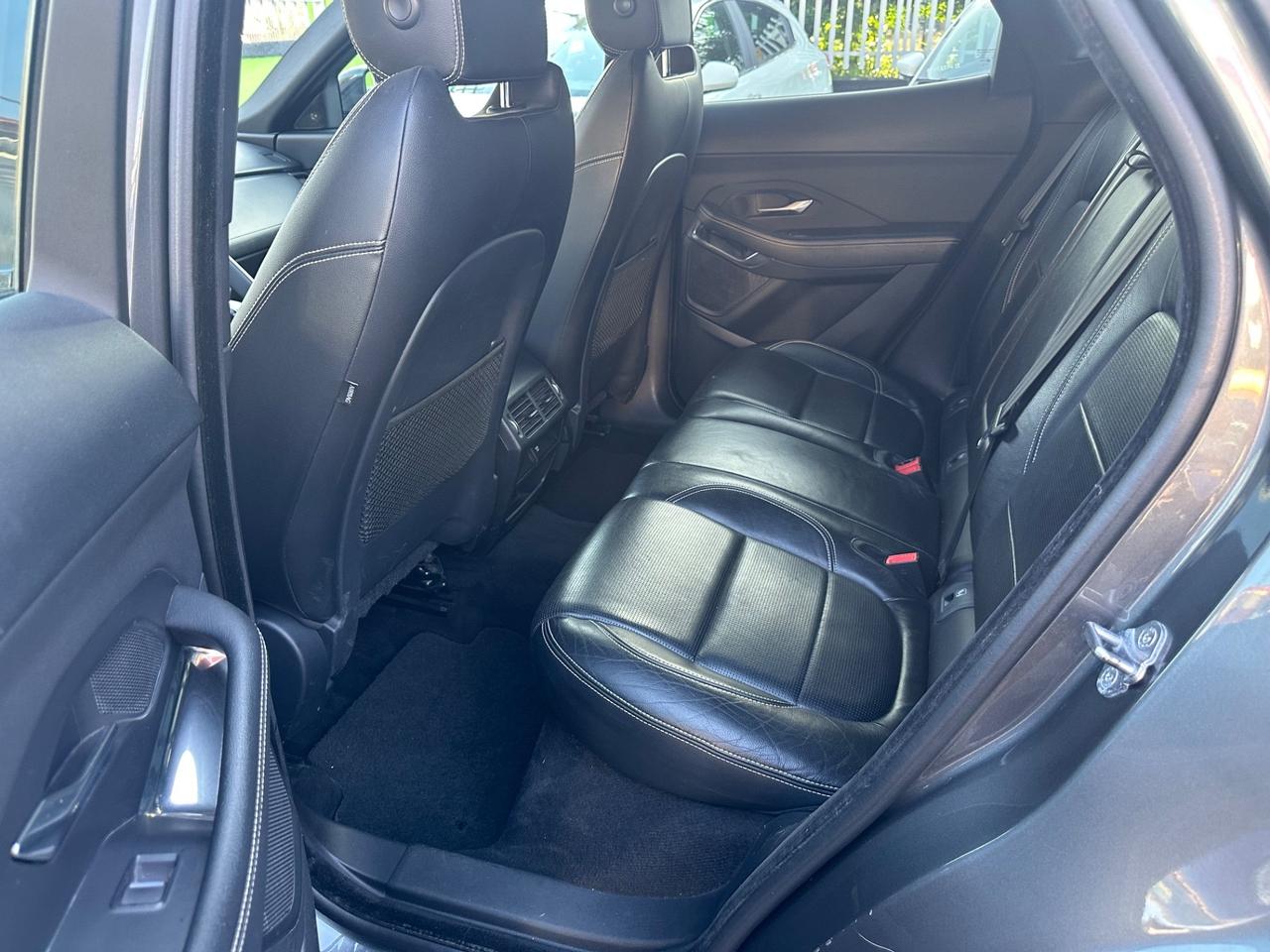 Jaguar E-Pace 2.0D 180 CV AWD R-Dynamic 2018