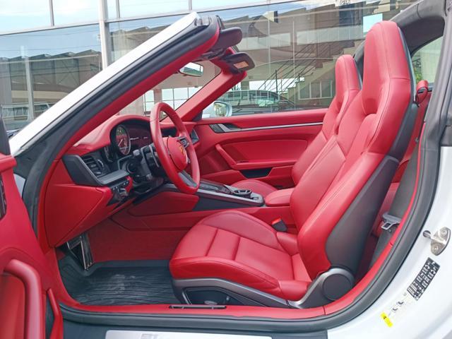 PORSCHE 911 Targa 4S