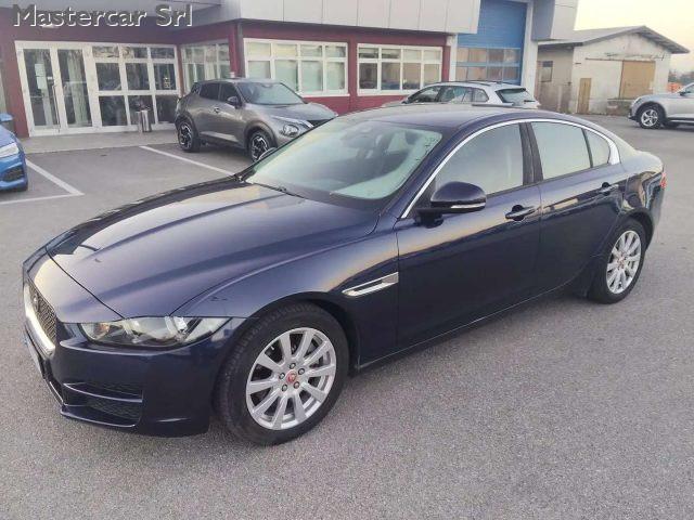 JAGUAR XE XE 2.0d Pure Business edition 180cv tg: FG873SR