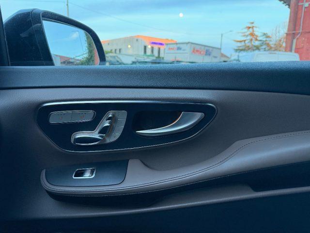 MERCEDES-BENZ V 300 D PREMIUM 4 MATIC 239CV 7 POSTI TETTO PANORAMA