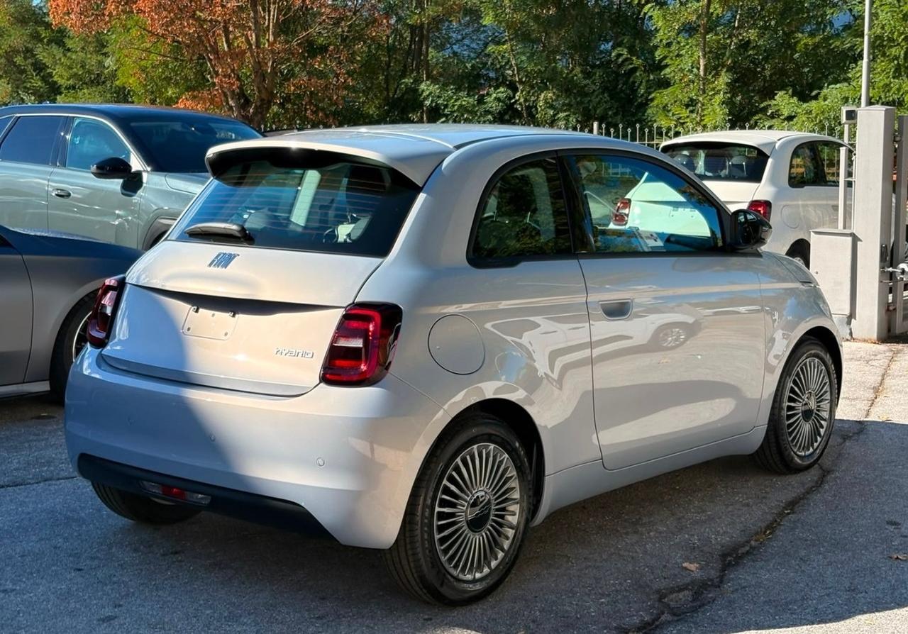 Fiat 500 1.0 Hybrid pronta consegna km0