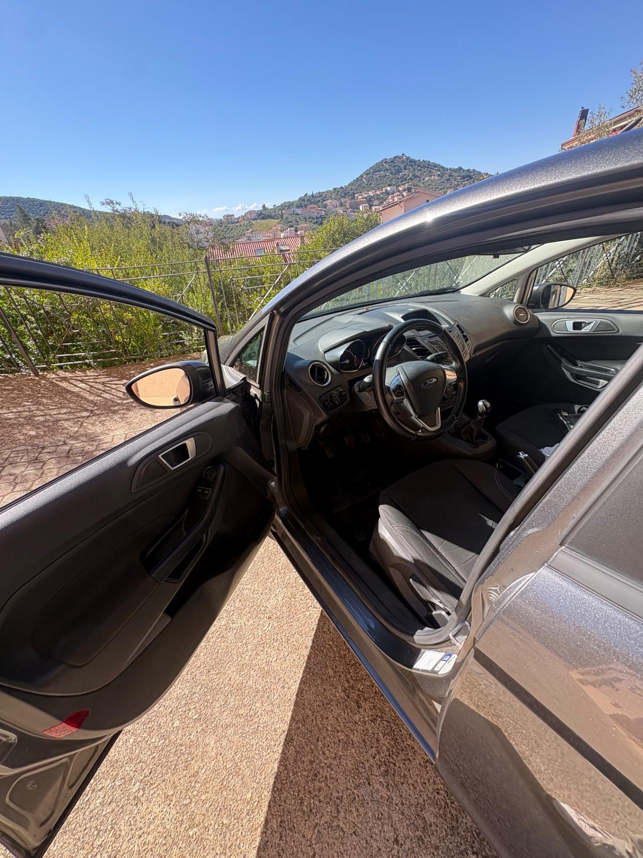 Ford Fiesta 1.5 TDCi 5 porte Titanium