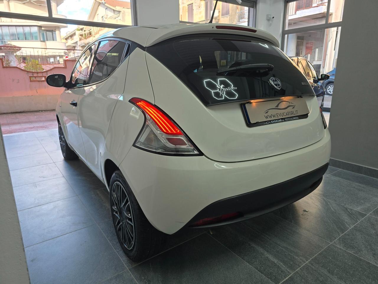 Lancia Ypsilon 1.0Hybrid 2021 40.000km