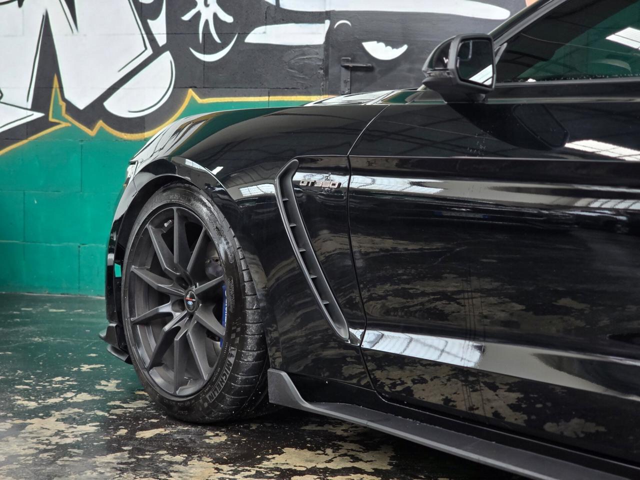 Ford Mustang Shelby GT350 5.2 V8