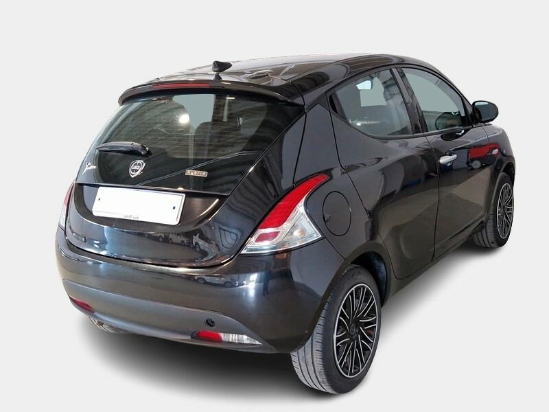 LANCIA YPSILON 1.0 HYBRID 5P