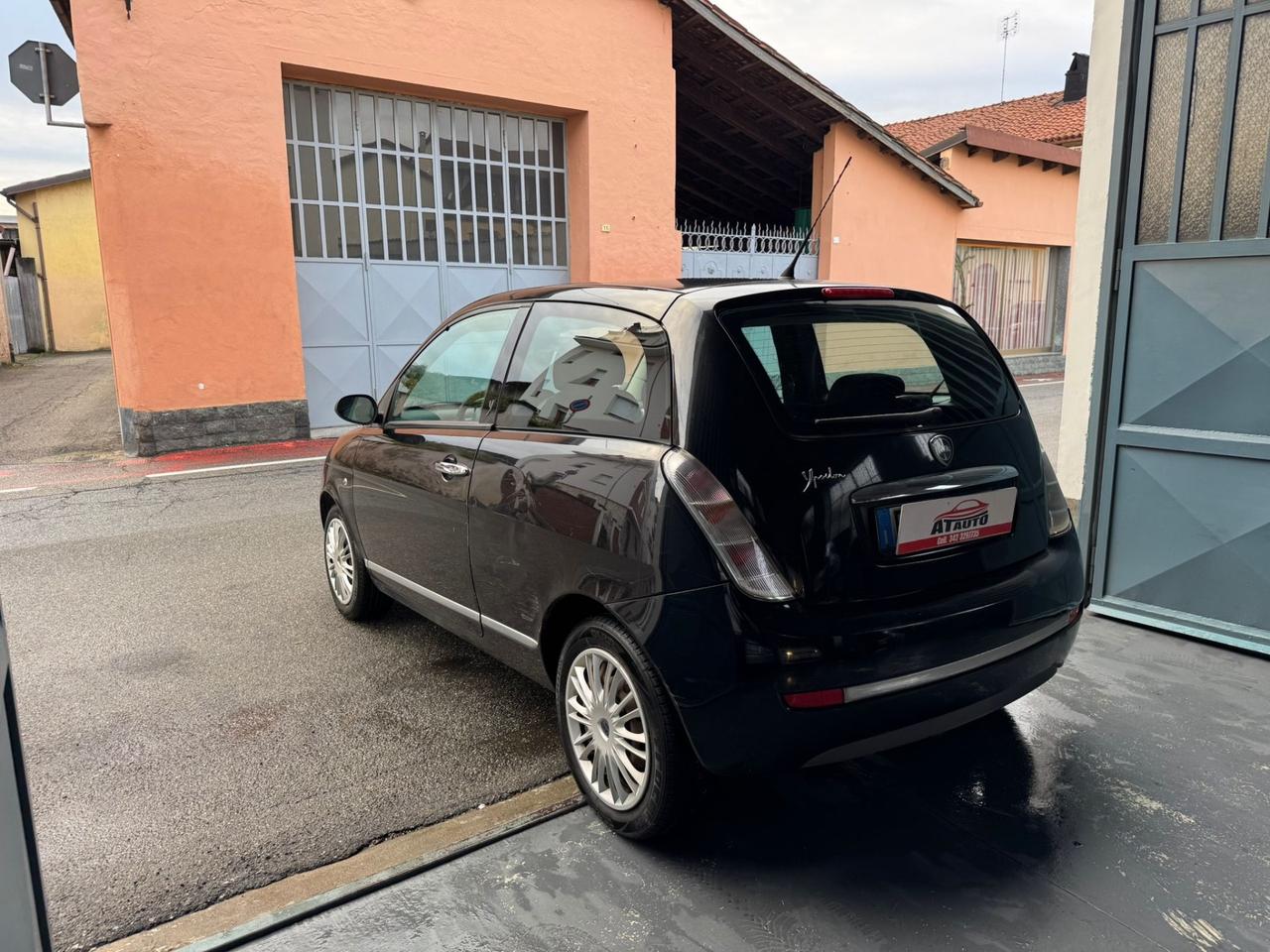 Lancia Ypsilon 1.4 Argento