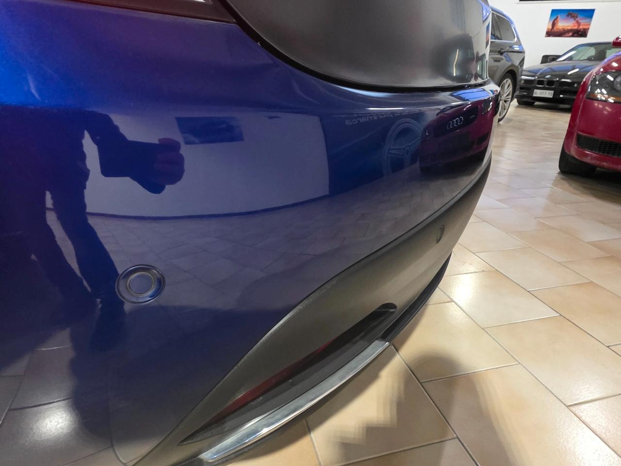 Lancia Ypsilon 1.2 69 CV 5 porte S Momodesign