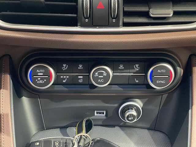 Alfa Romeo Stelvio 2.2 Turbodiesel 210 CV AT8 Q4 Veloce