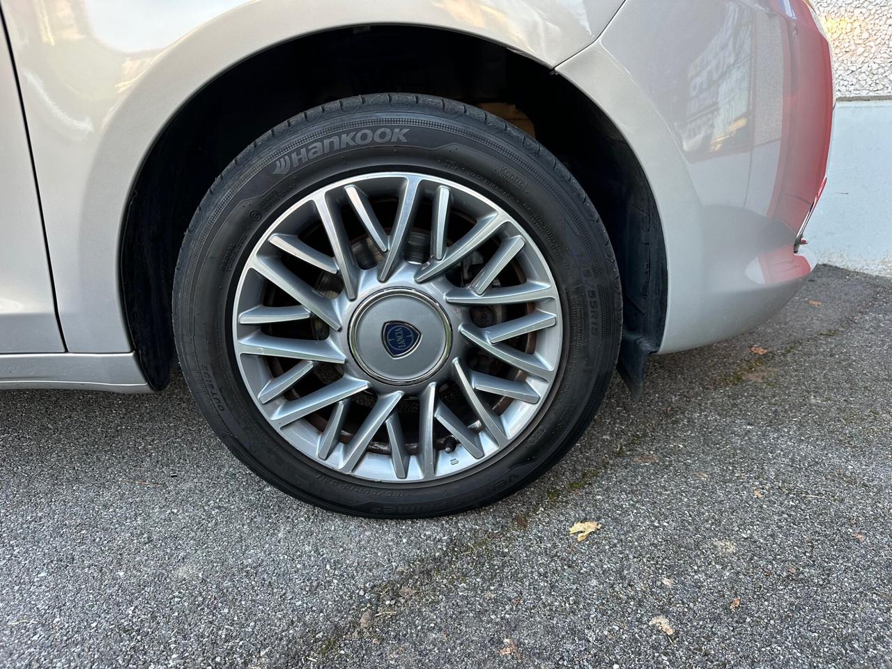 Lancia Ypsilon 1.2 8v Gold TETTO APRIBILE UNIPR. GARANZIA