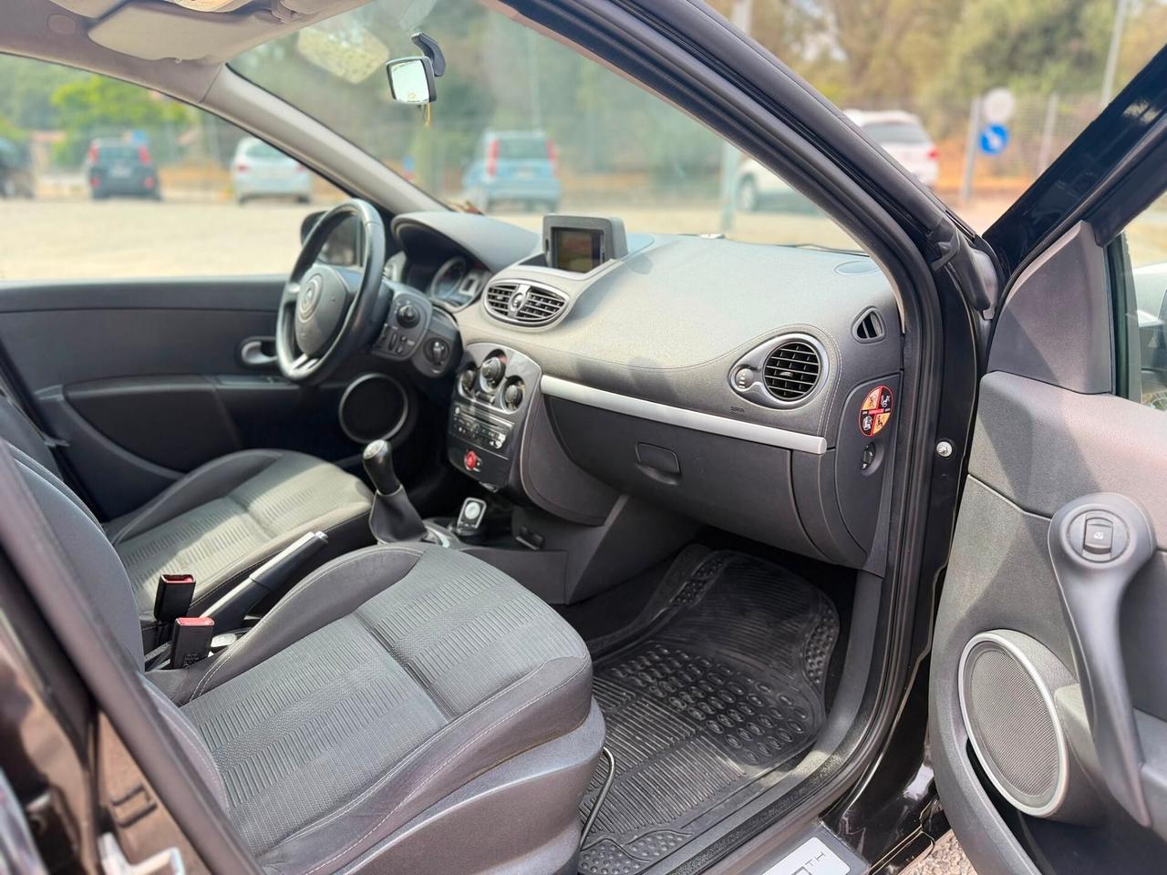 Renault Clio 1.2 16V 5 porte Luxe