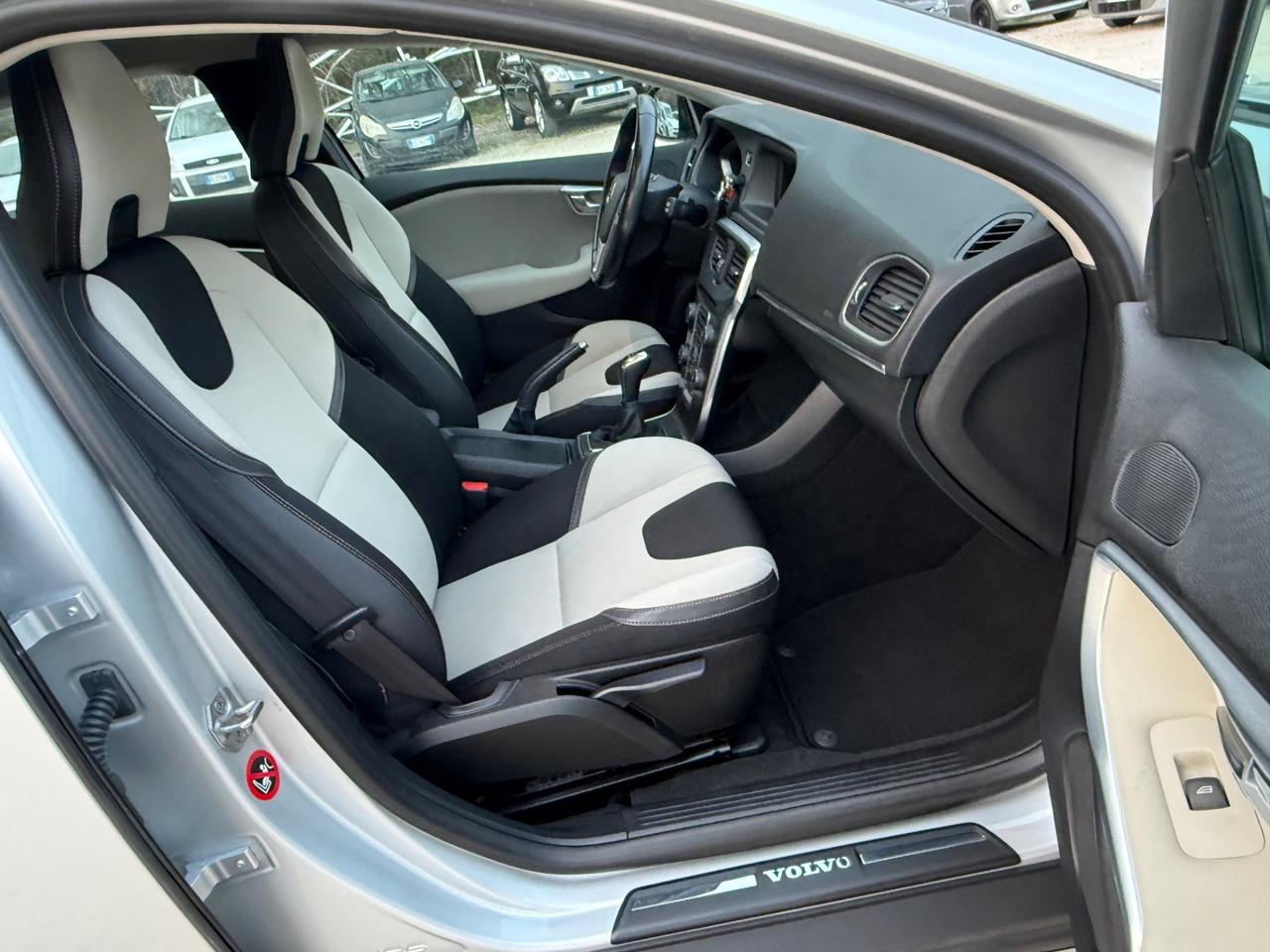 Volvo V40 Cross Country D2 GARANZIA R-DESIGN SPORT