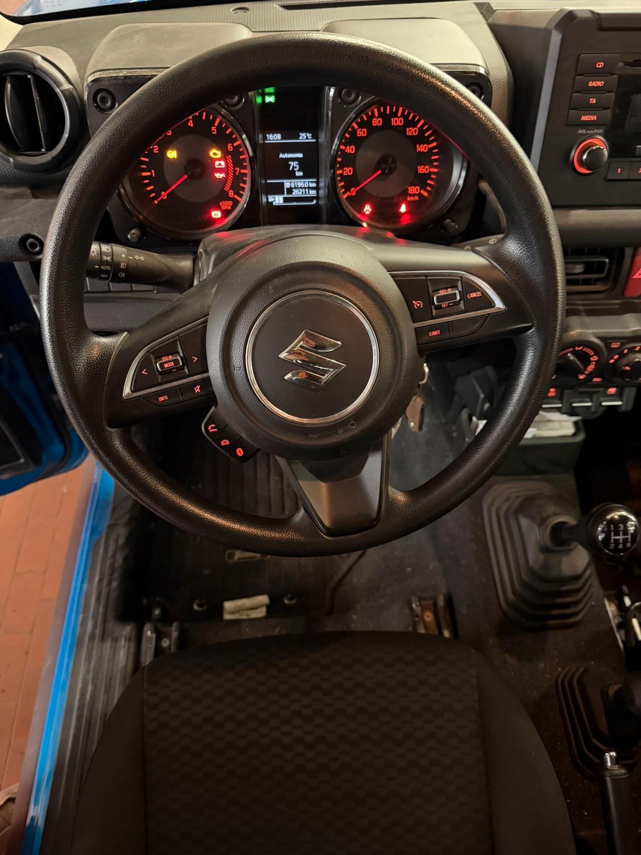 Suzuki Jimny 1.5 5MT PRO (N1)