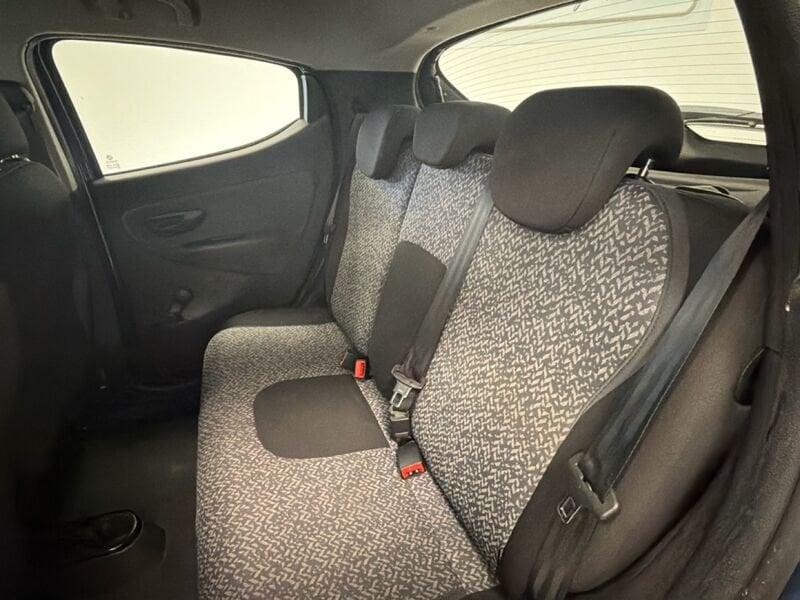 Lancia Ypsilon 1.0 FireFly 70cv S&S Hybrid SILVER