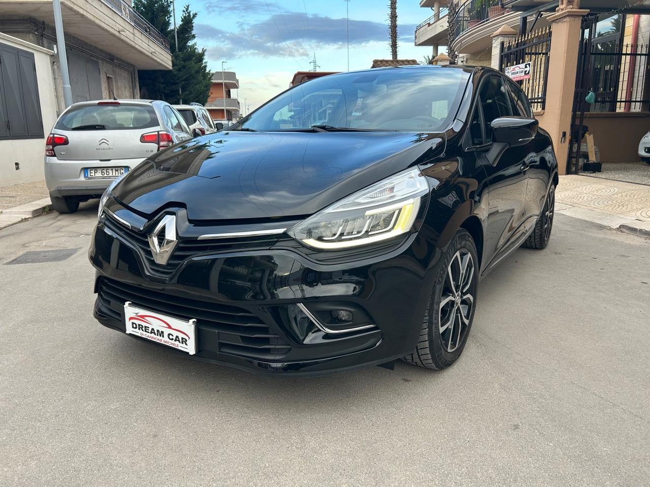 Renault Clio dCi 8V 75 CV 5 porte Moschino Zen