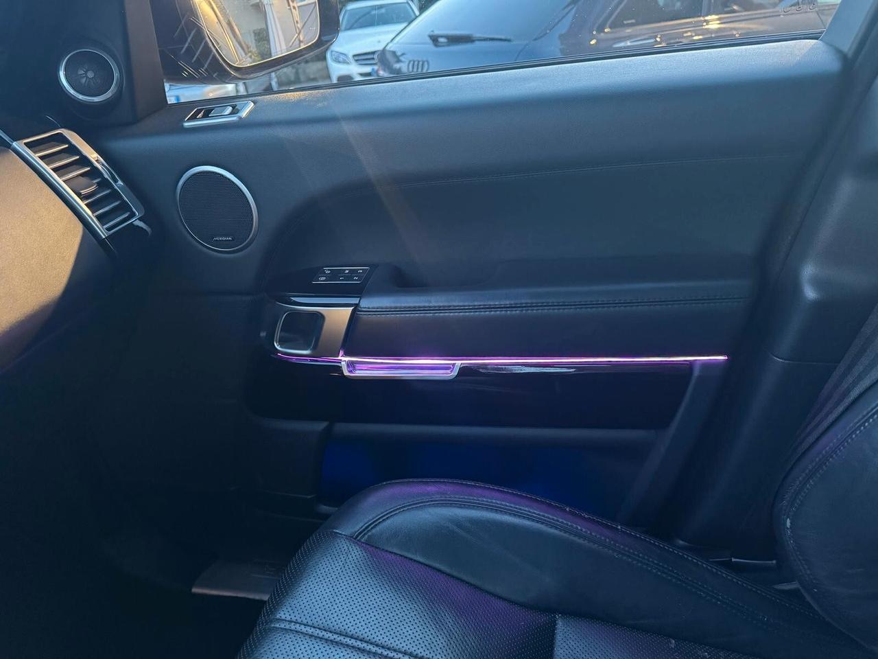 Land Rover Range 4.4 SDV8 Vogue