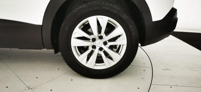 PEUGEOT 3008 BlueHDi 130 S&S Business