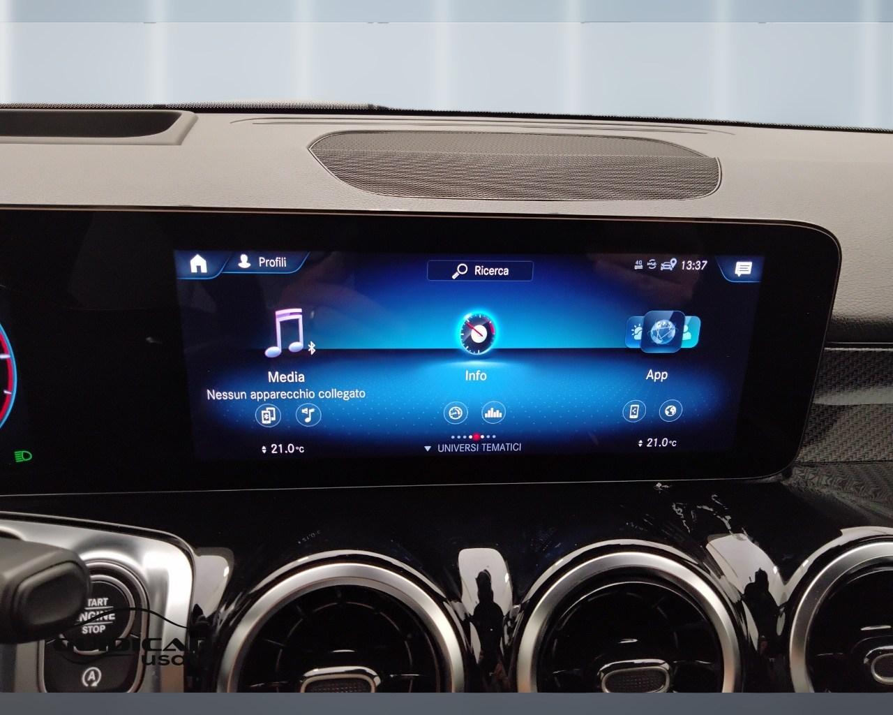 Mercedes-Benz GLB - X247 2019 - GLB 200 d Premium Easy Tech auto