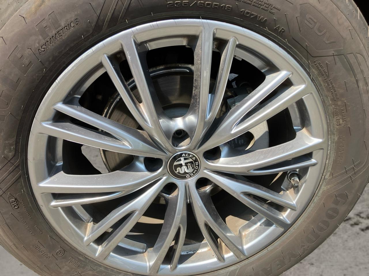 Alfa Romeo Stelvio 2.2 t Super rwd 160cv auto